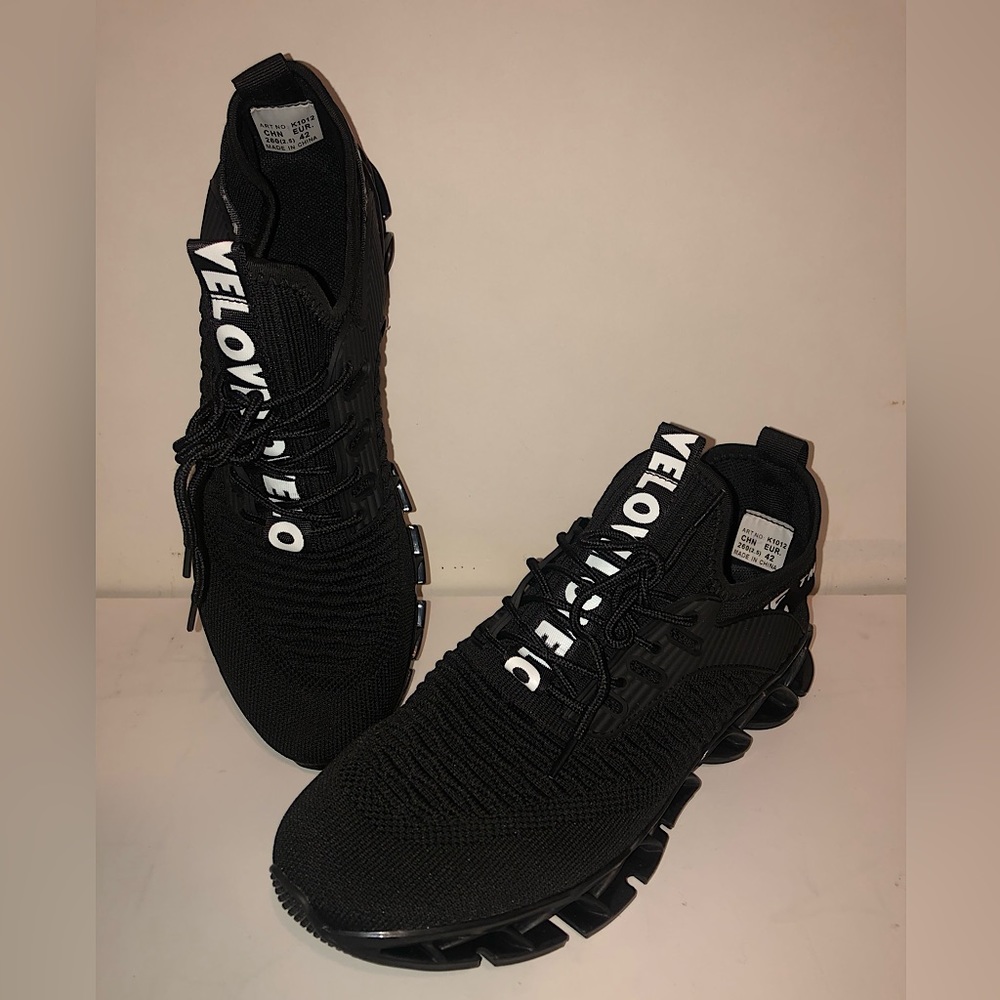 Size 9 Mens Running Shoes